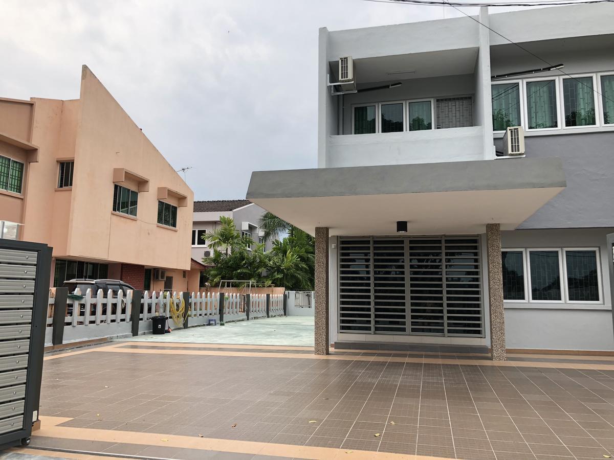 D'House Apartment Ипох Екстериор снимка