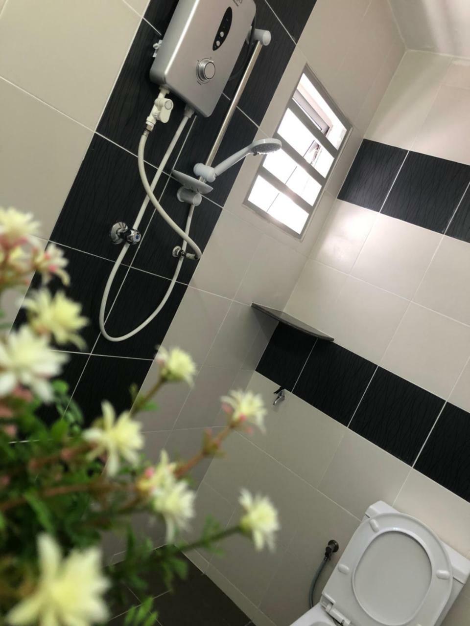 D'House Apartment Ипох Екстериор снимка